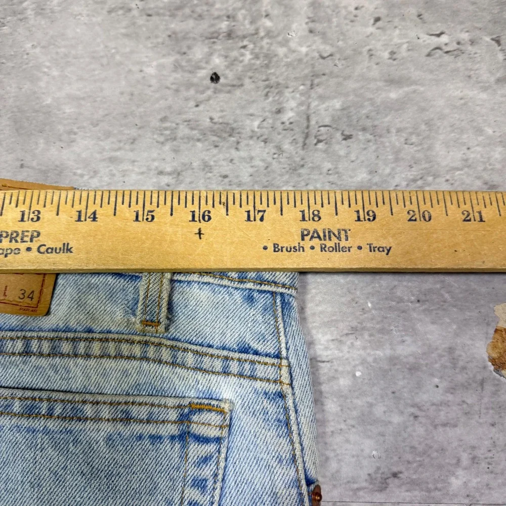 Vintage Levis 550 Relaxed Fit Tapered Leg Jeans Light Wash Made in USA 36x34